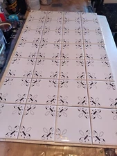 Black and White Ceramic Wall Tiles with Tulip design