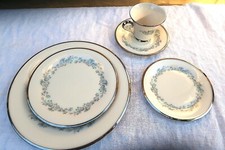 Mint 5 Piece Place Setting 1972-87 REPERTOIRE Pattern by LENOX w Platinum Rims