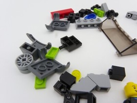 LEGO CITY: SUV with Watercraft 60058 Partial Set 34/209 16% 2014