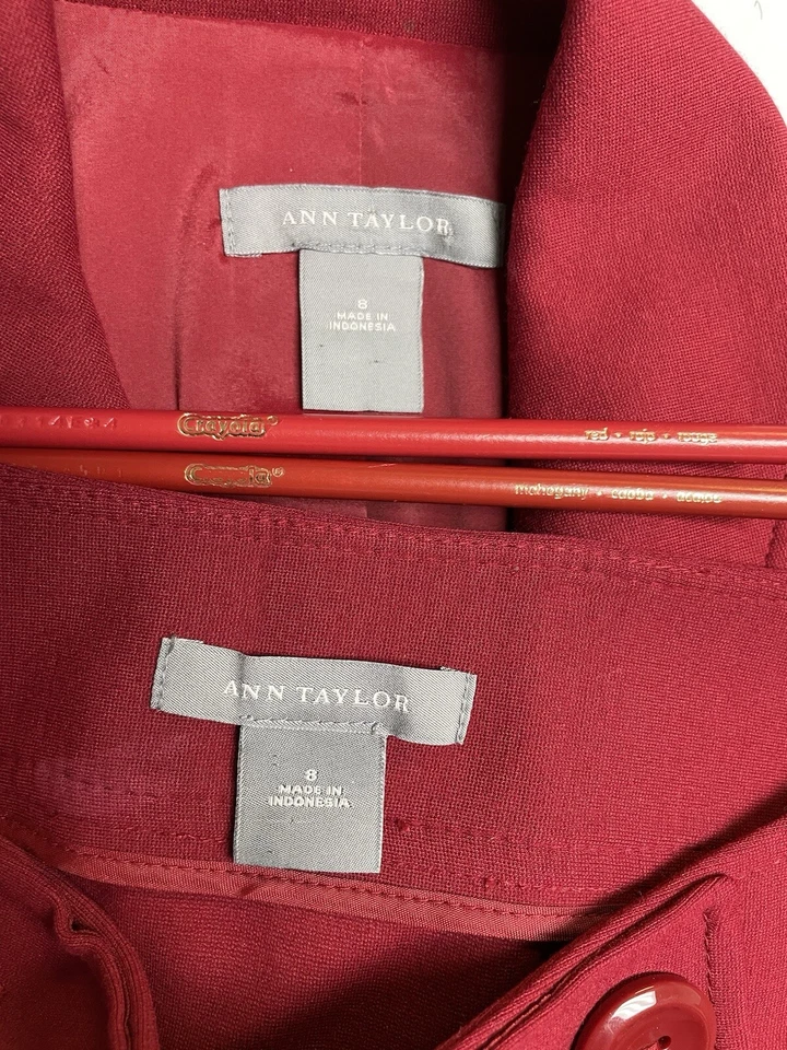 NUEVO Traje Falda Ann Taylor Talla 8 Conjunto de Dos Piezas Doble Pecho Asertivo en Rojo Foto 2 de 4
