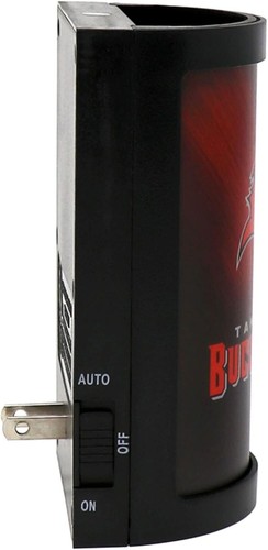 Tampa Bay Buccaneers NFL Luz Nocturna 5" X 3.5" Enchufe LED con Sensor de Luz NUEVO - Imagen 3 de 5
