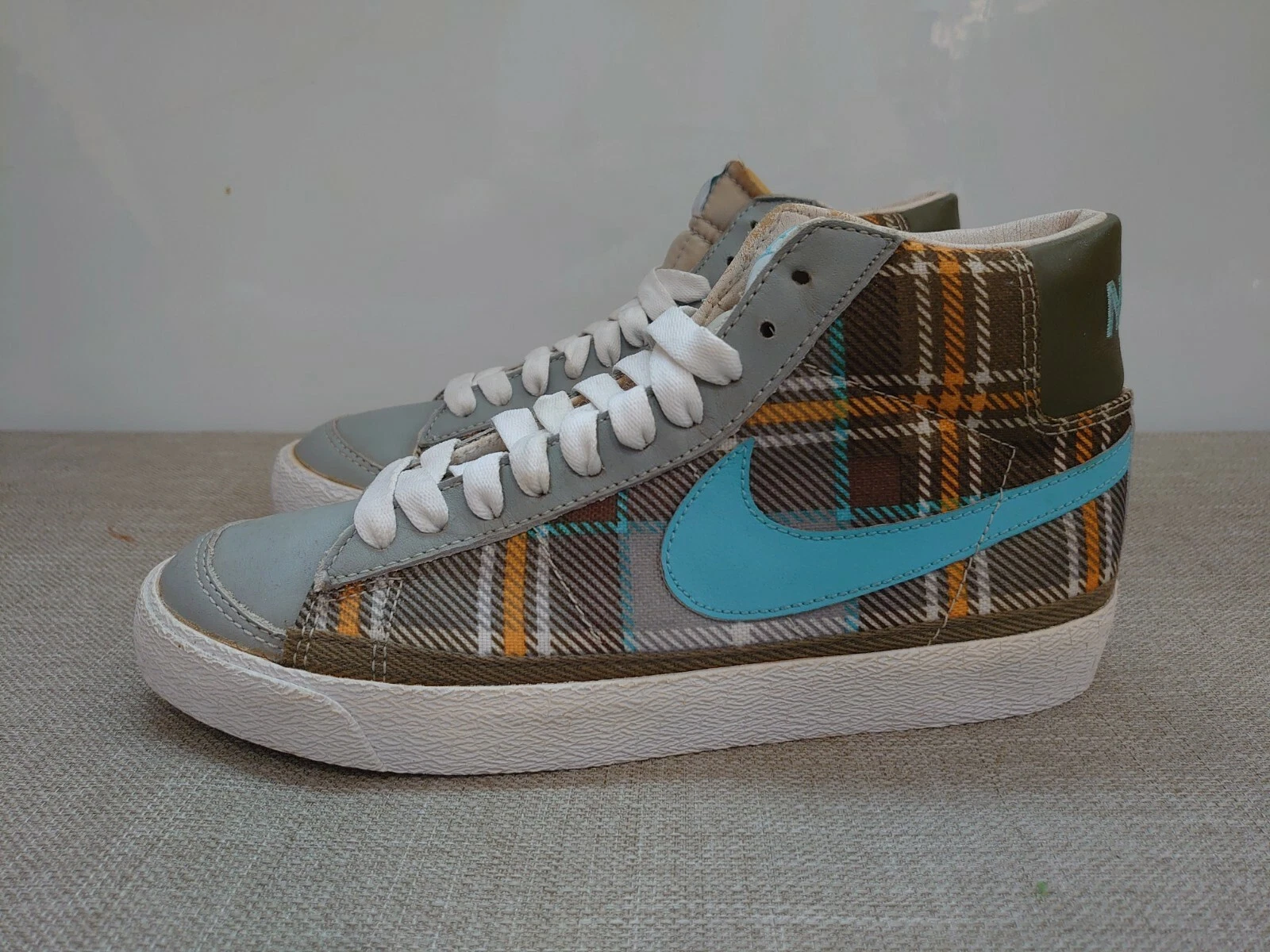 Blazer DS 2004 Nike Wmns Mid X Girl taille 8 à carreaux vintage 306499 041 Supreme
