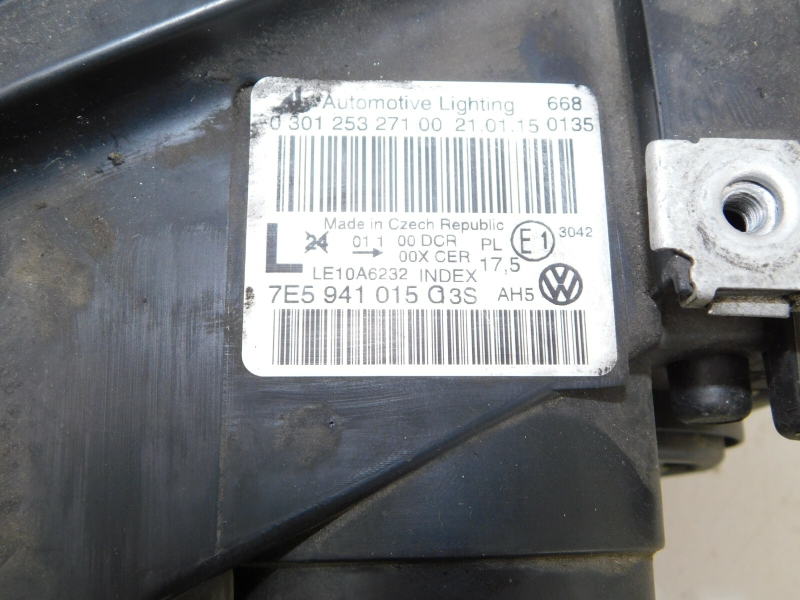 VW T5 7e5 Facelift Xenon LED Scheinwerfer links 7E5941015C 