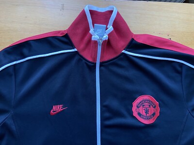 MANCHESTER UNITED 2008 2009 FOOTBALL SOCCER TRACK JACKET MANCHESTER UNITED 2008 2009 FOOTBALL SOCCER TRACK JACKET