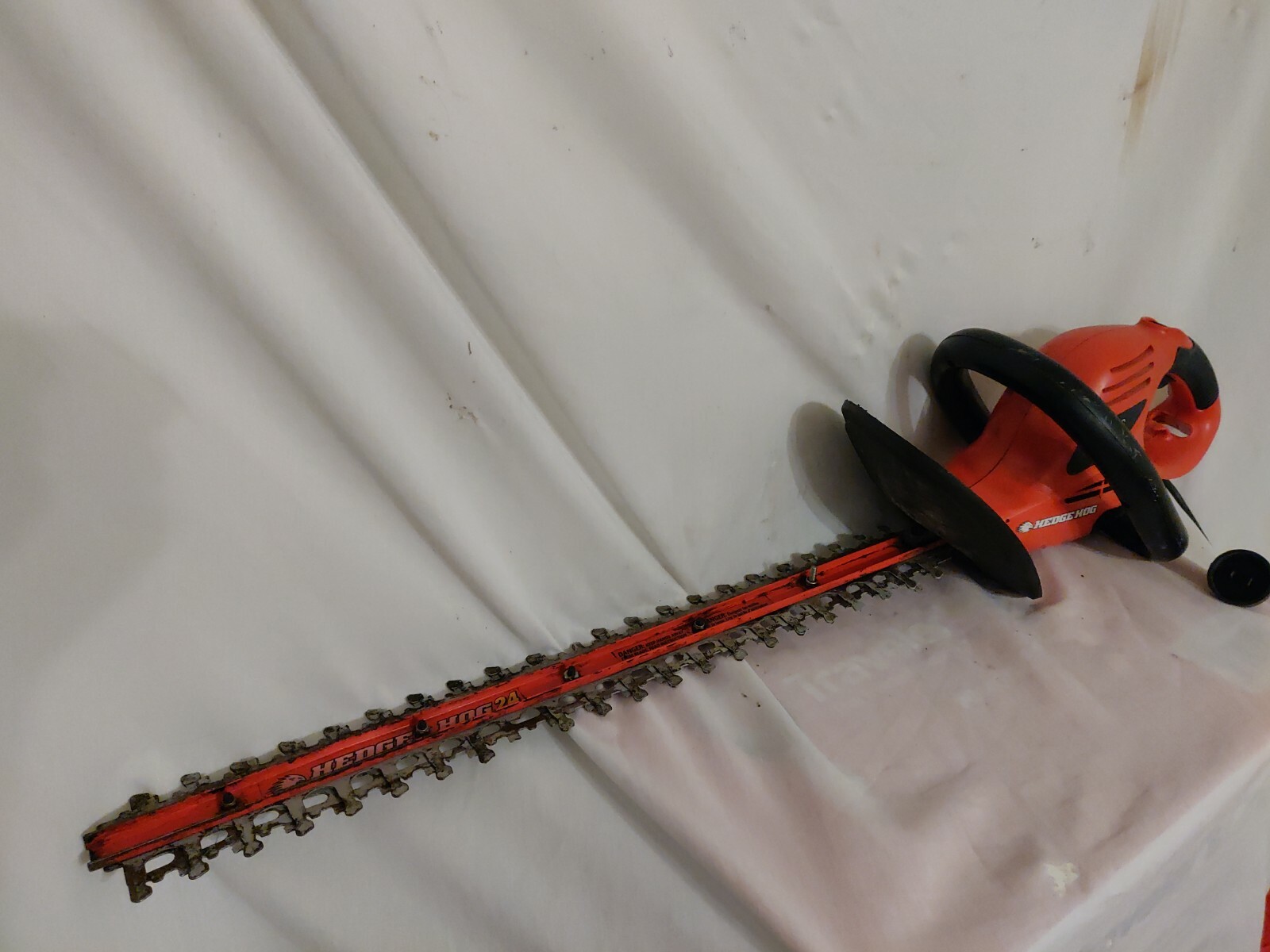 Hedge Hog Black Decker HS2400 electric 24 Hedge Trimmer. Great