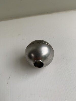 Magnetschwimmer aus Edelstahl für Niveauregler. 5 cm Durchmesser 14 mm Bohrung.