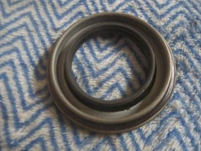 NOS 1966 - 1970 FORD TRUCKS W DANA SPICER 60 REAR DIFFERENTIAL PINION DRIVE SEAL