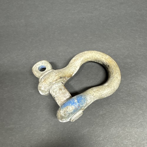 Vintage 5/8” Shackle, Steel, Used, Good Condition 
