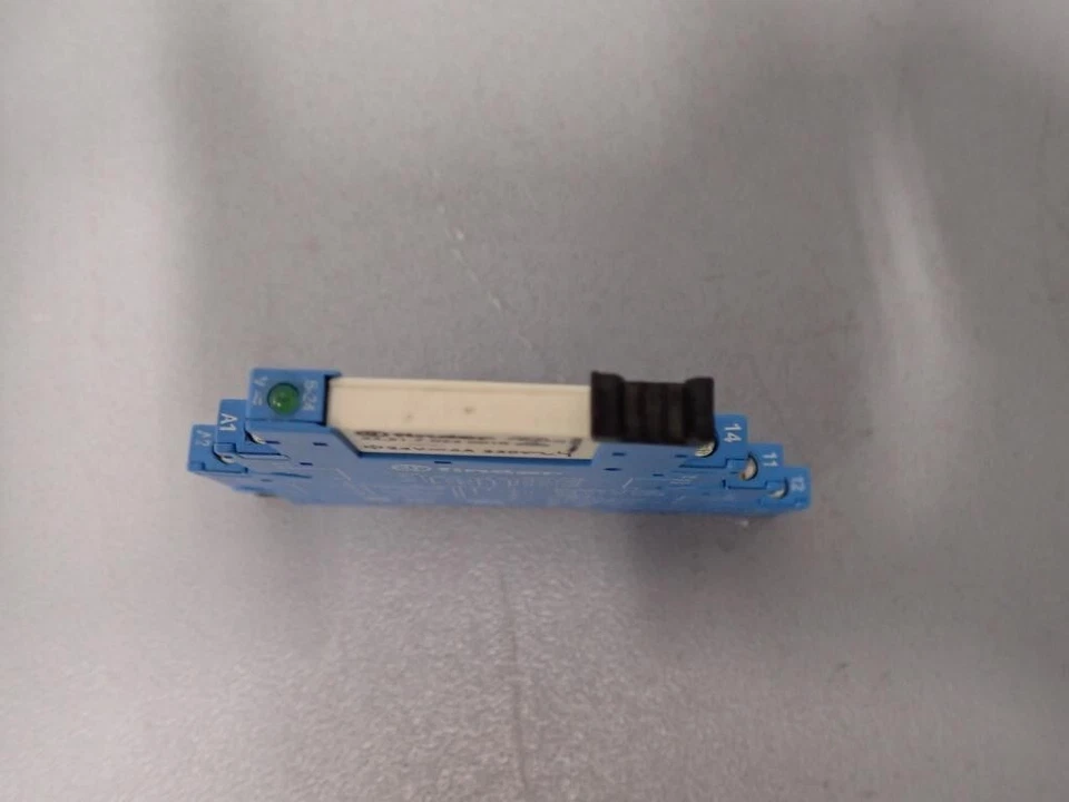 93.01.0.024 - Finder- 34.51.7.024.0010 / Relay 24V 6A 250V Used - Image 2 of 3