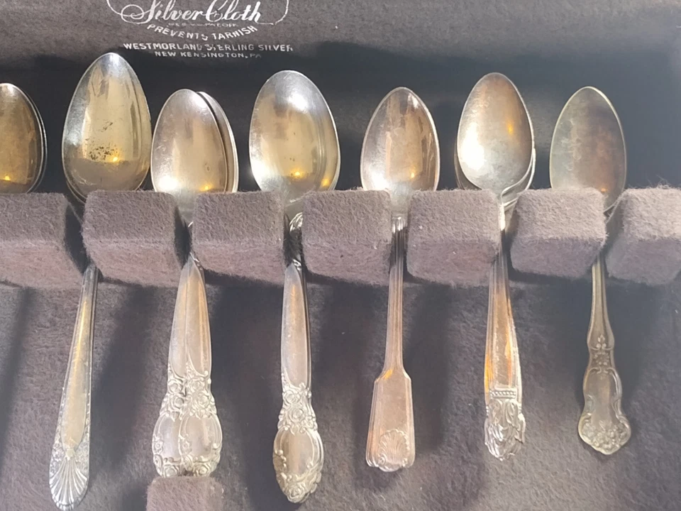 Pacific Silver Cloth Westmoreland cubiertos almacenamiento madera con juego de placas de plata Foto 4 de 4