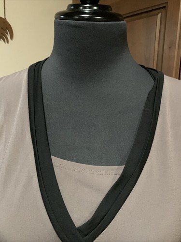 New Tag Zena Essentials Gray Black Short Sleeve Shirt Y2K Top Small / Medium - Picture 2 of 9