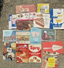 VTG Lot of 18 Cake & Cookie Name Brand Recipe Cookbook Booklets Toll House Etc.