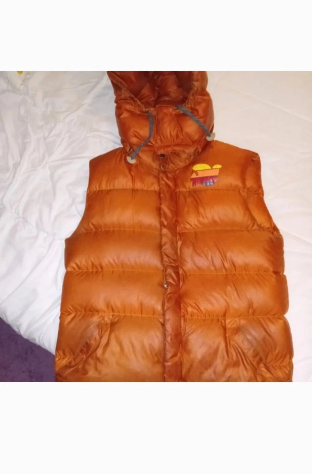 FREECITY 100% Goose Down Vest Sz M HAND MADE IN CALIFORNIA. RSMP $4000 - Image 2 of 4