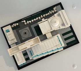 Lego Architecture: United Nations Headquarters 21018 No Box Or Manual
