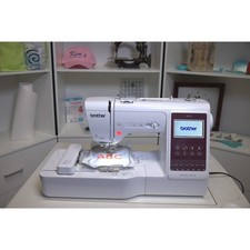 Brother SE725 Sewing and Embroidery Machine Refurbished