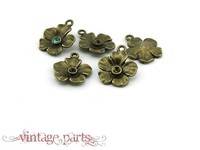 8 BlüTen AnhäNger In Antik Bronze