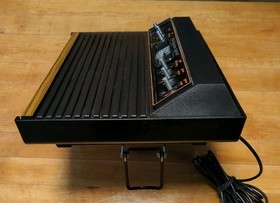 Atari 2600 Woodgrain 6 Switch, Joysticks, Paddels, Hookups, Games, Manuals