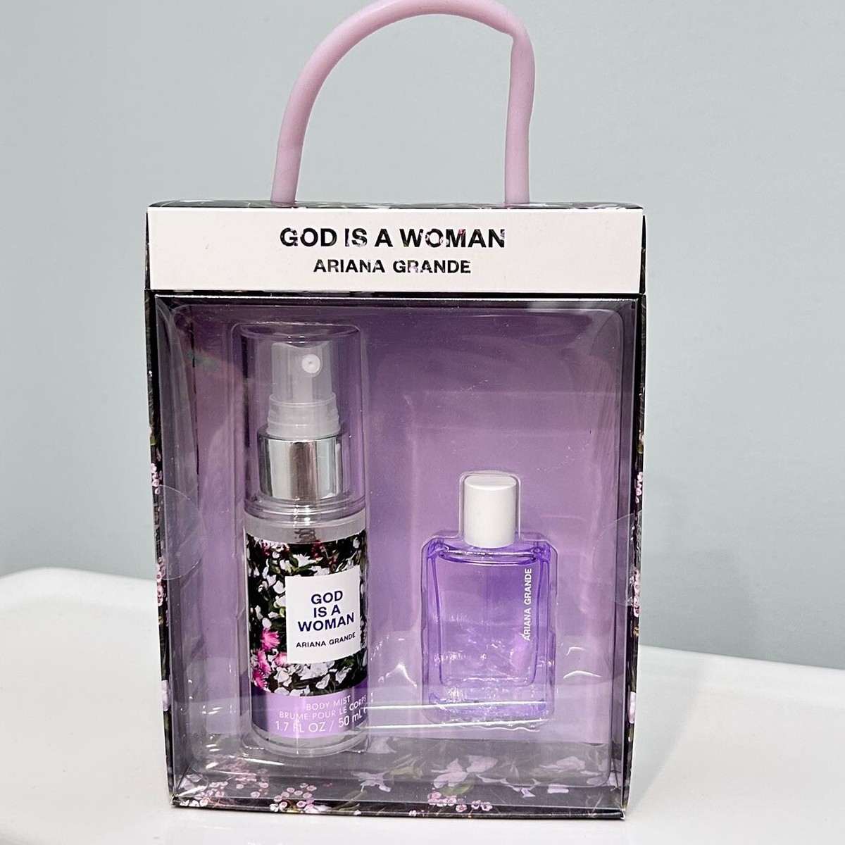 Ariana Grande GOD IS A WOMAN 香水　おまけ付き Amazon.com: Ariana Grande God Is A Woman Gift Set - Includes