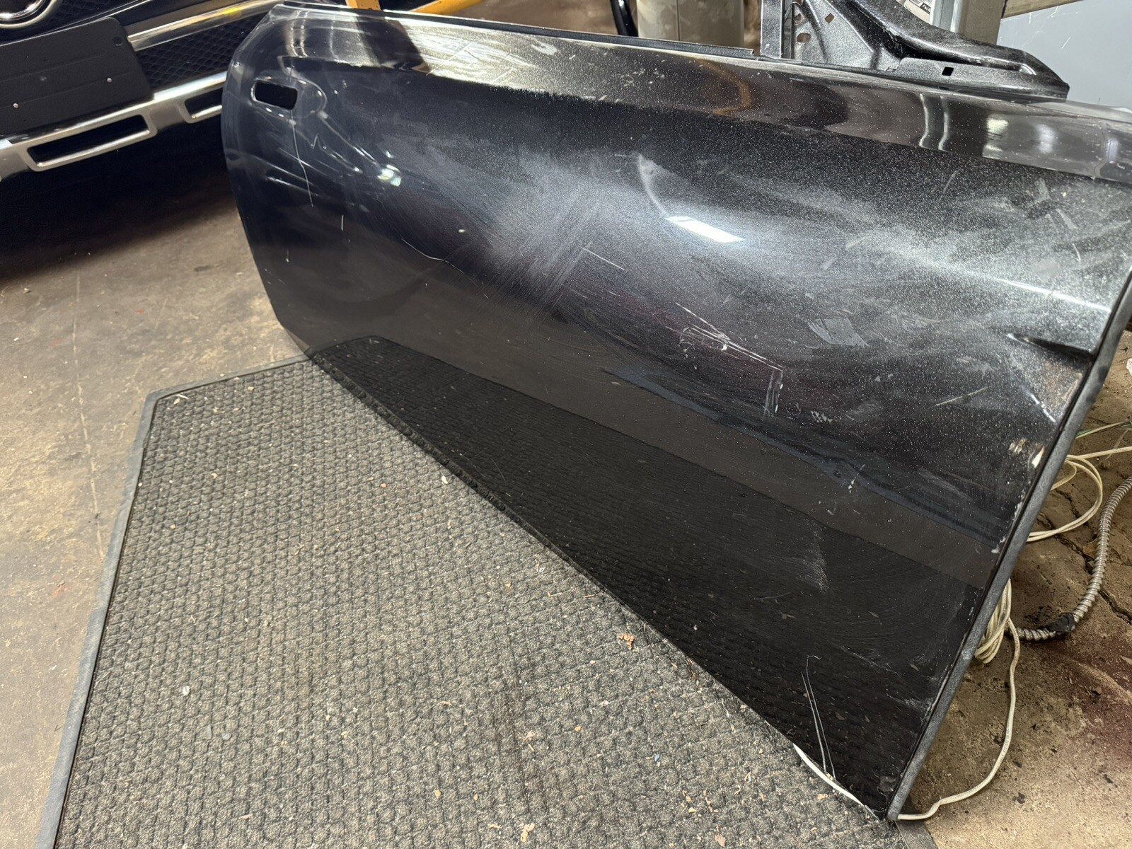 2017 2018 2019 Aston Martin Db11 coupe right Door Shell Only