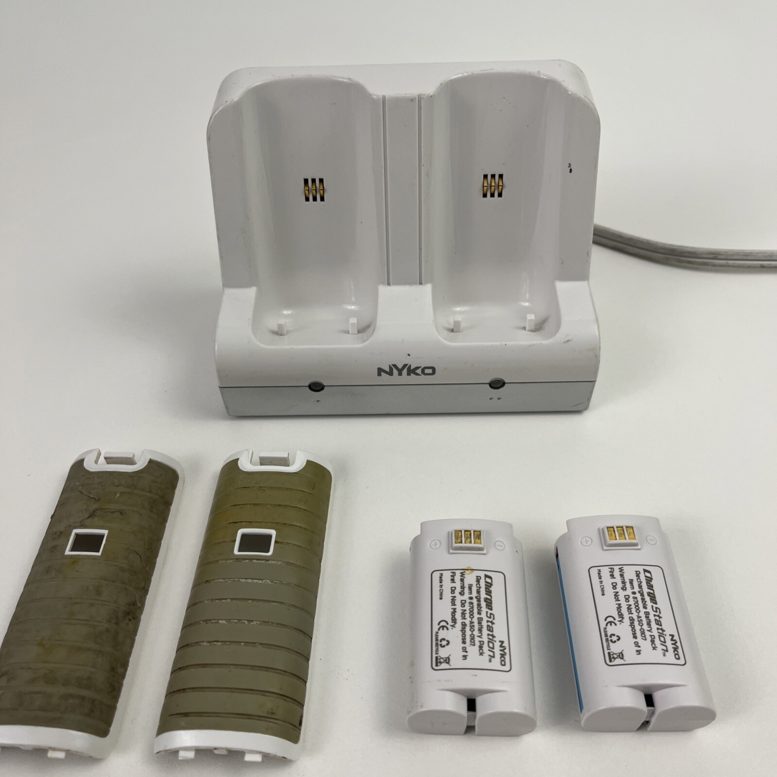 NYKO Rechargeable Battery Pack & Charging Station for Nintendo Wii Remote – Tested-image