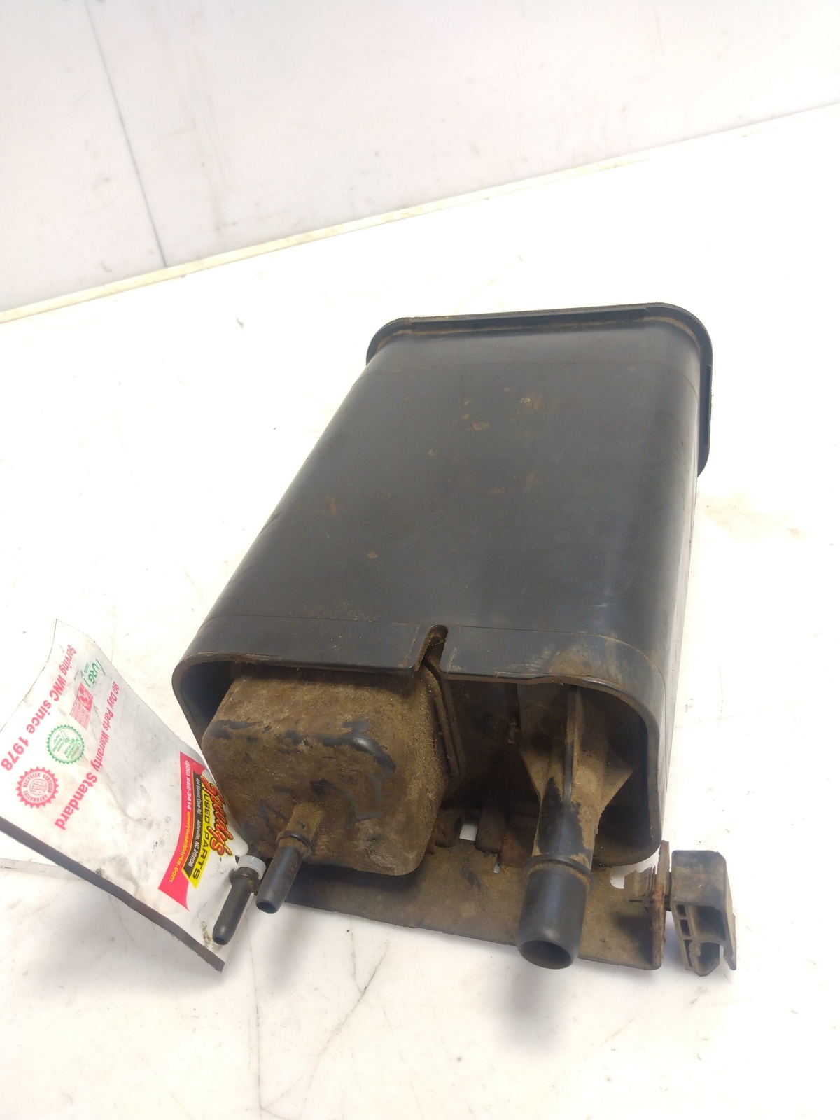 99 03 Silverado 1500 2500 Fuel Vapor Canister 78' Bed Length ONLY OEM