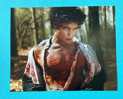 Tyler Posey  -  TEEN WOLF   - signed, original Autogramm !!!
