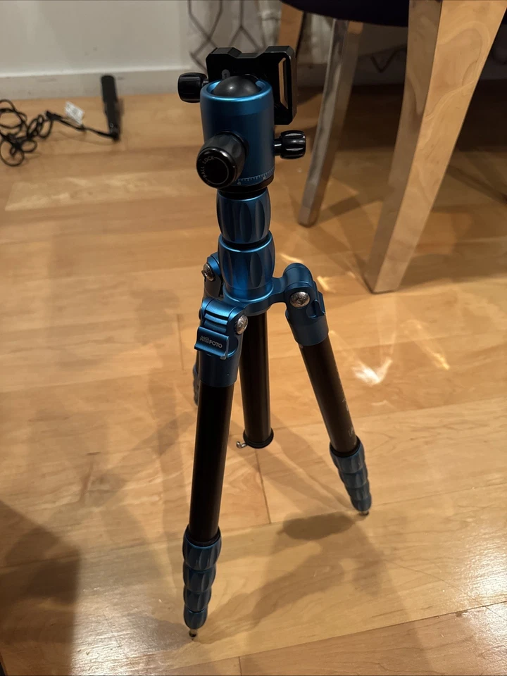 ✅ MeFOTO A1350 Road Trip Tripod (Aluminum Tripod) for CANON SONY NIKON #T08 - Image 2 of 3