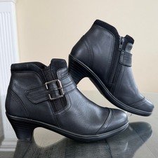 Orthofeet Bioheels Sleek Black Leather Ankle Boots with Buckle. Womens 6 WIDE