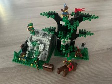 LEGO castle 6066 Camouflage Outpost Complet