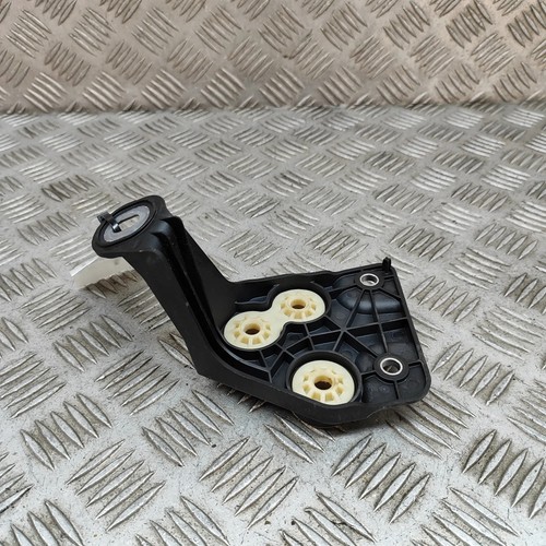 MERCEDES-BENZ EQE V295 ABS-Pumpenhalter A2954300000 Elektro 460 kW 2022 23713194