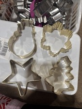 4 Pc Holiday Cookie Cutter Set- Gold