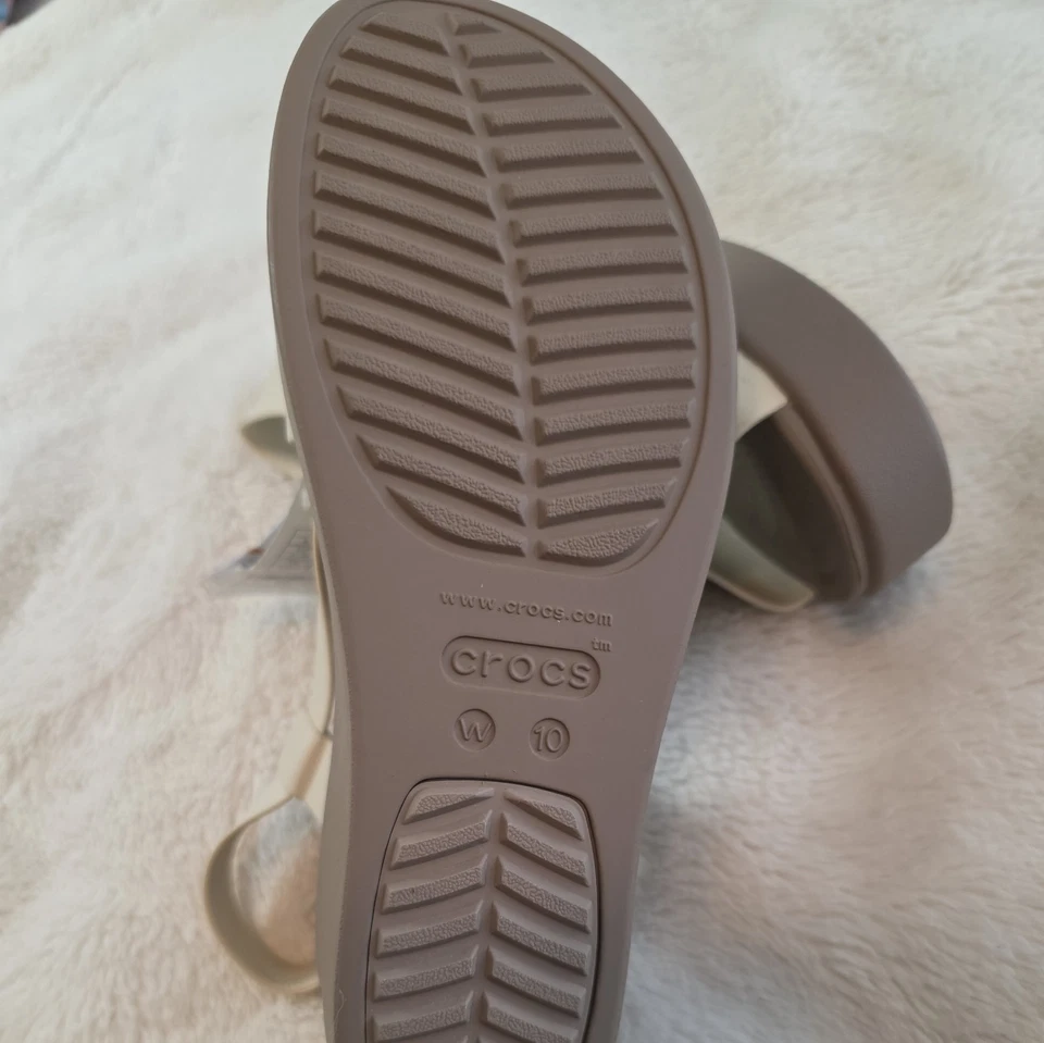 UsadoComo Nuevo_CROCS Playa y Piscina Ocio Zapatillas y Ropa Deportiva Mujer, Foto 3 de 3