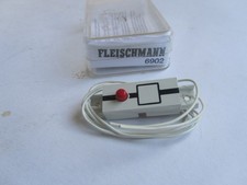 Fleischmann 6902 - H0 / N - Gleisbild-Stellwerk: Momenttaster in OVP (1)
