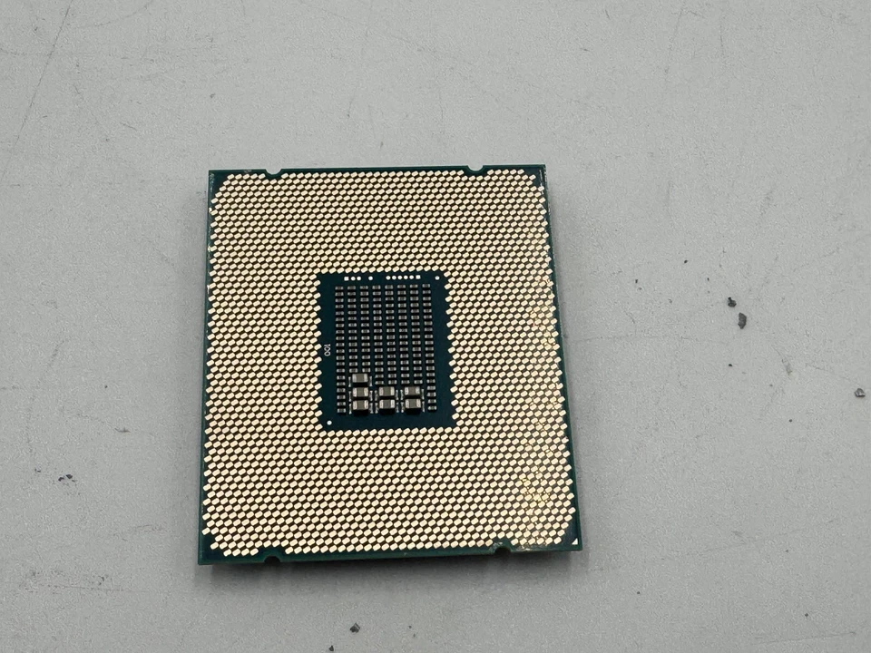 SRGZA Intel Xeon Gold 6230R 26-CORE (35.75M Cache, 2.10 GHz) CPU CD8069504448800 - Image 3 of 3