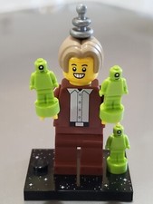 LEGO Alien Imposter Minifigure w/ 3 mini /Series 26 Star w/ Base Plate 71046