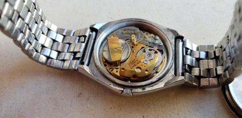 RARE ORIENT 0703-7140 STEEL QUARTZ 16 JEWELS MENS 37MM WATCH - Picture 11 of 12