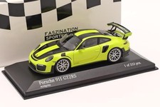 Minichamps Porsche 911 GT2 RS 1/43 Weissach 2018 Green Model Japan