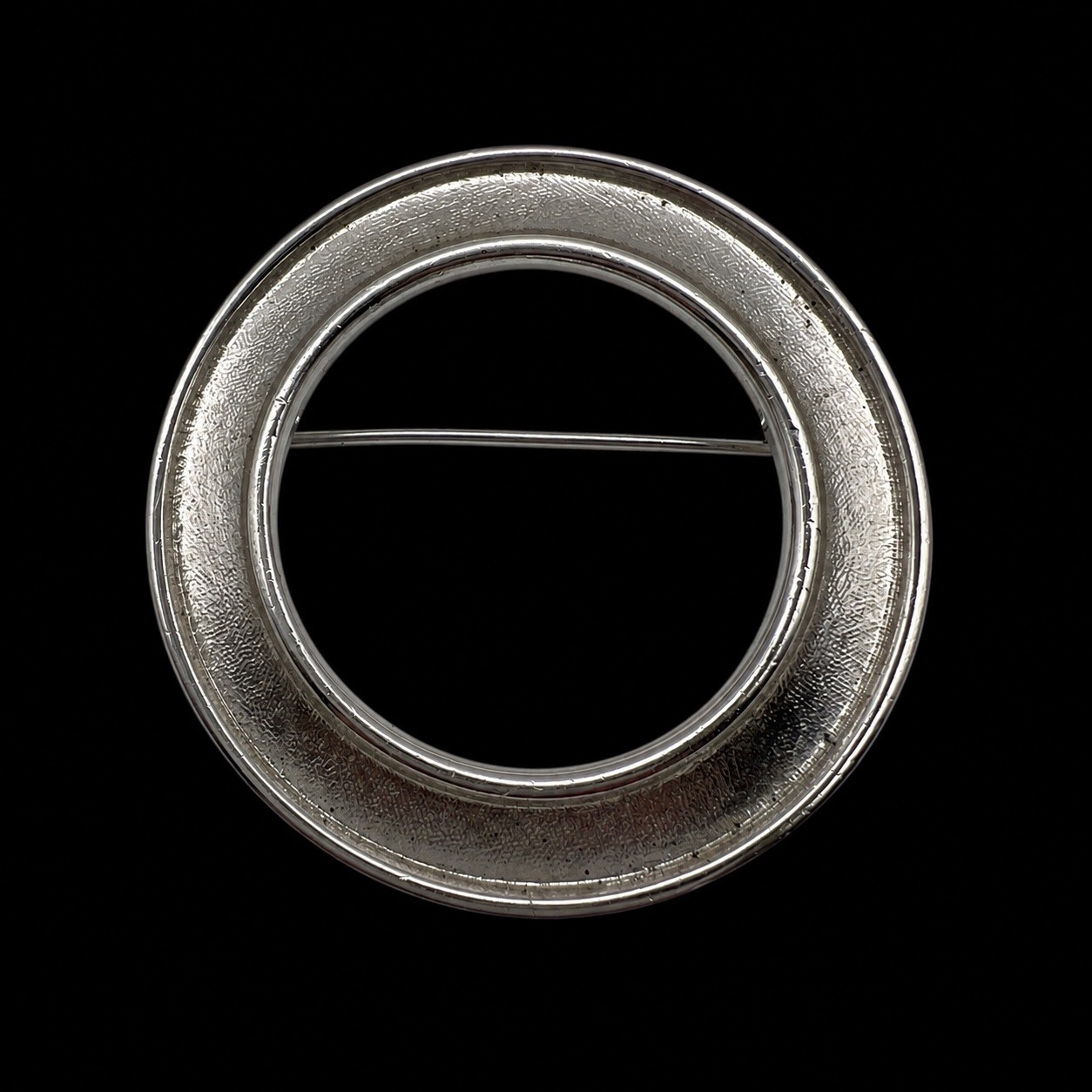 Crown Trifari Vintage Silver Tone Textured Circle Brooch Pin Mid Century Modern