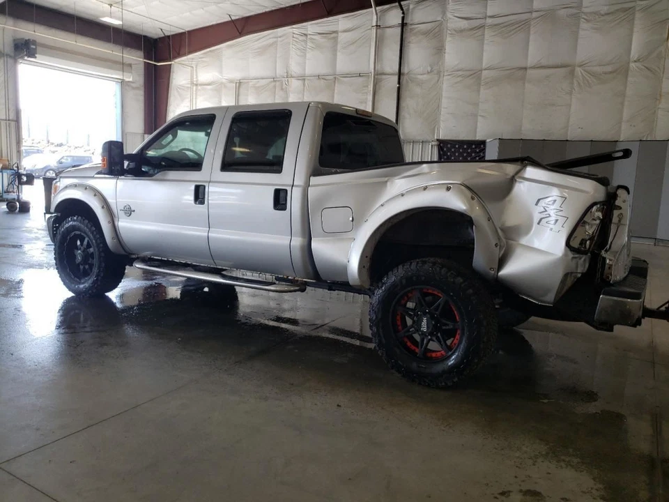 AC Condenser Fits 11-16 FORD F250SD PICKUP 471982 - Image 2 of 4