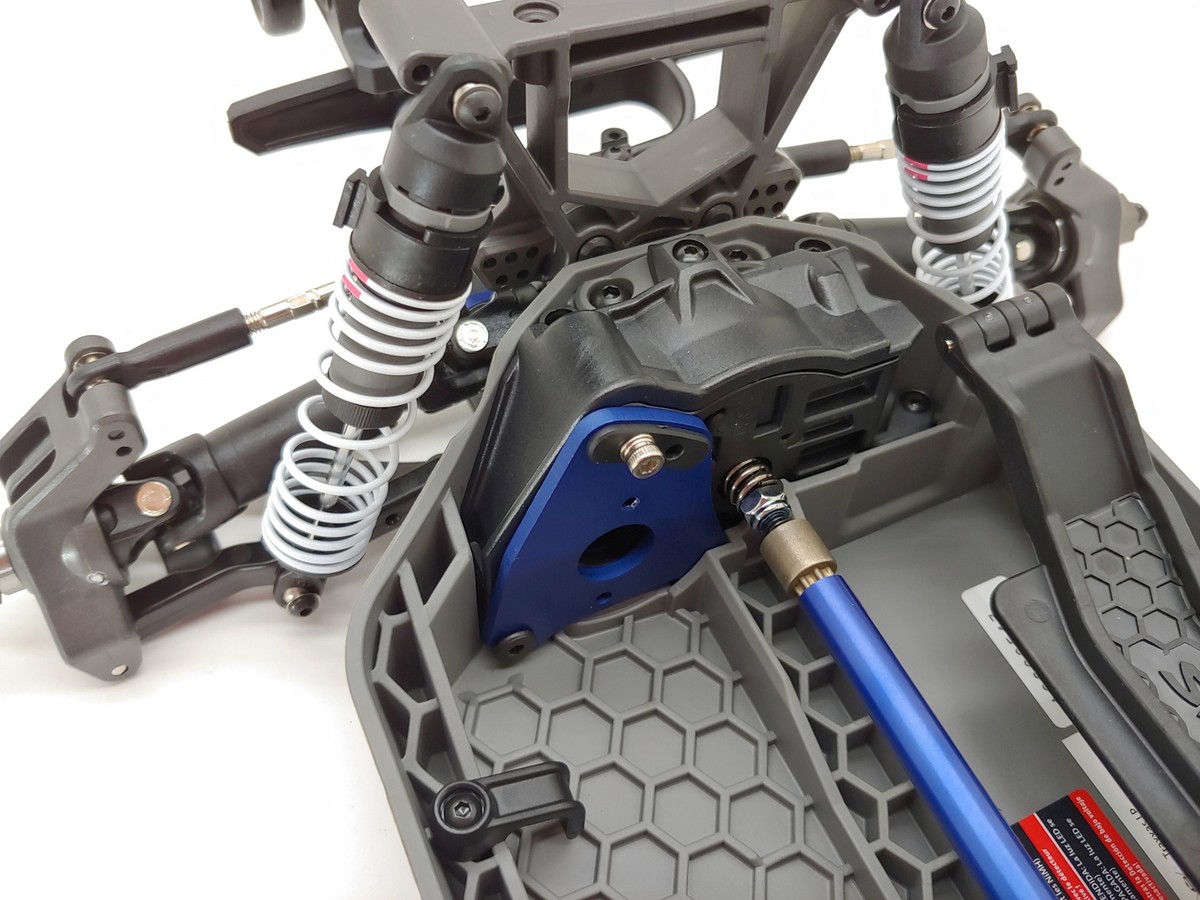 Traxxas Rustler 4x4 Gomme/Ruote - ordina e compra online Traxxas Rustler 4x4 Gomme/Ruote - ordina e compra online
