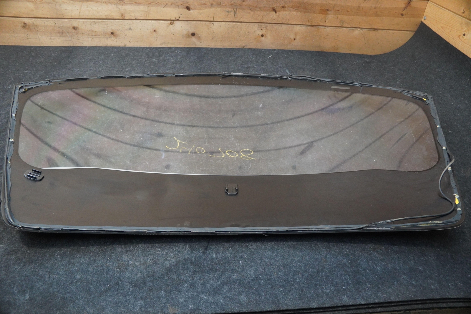 Front Windshield Windscreen Window 88385100 OEM Ferrari 488 Challenge 2018 *Note