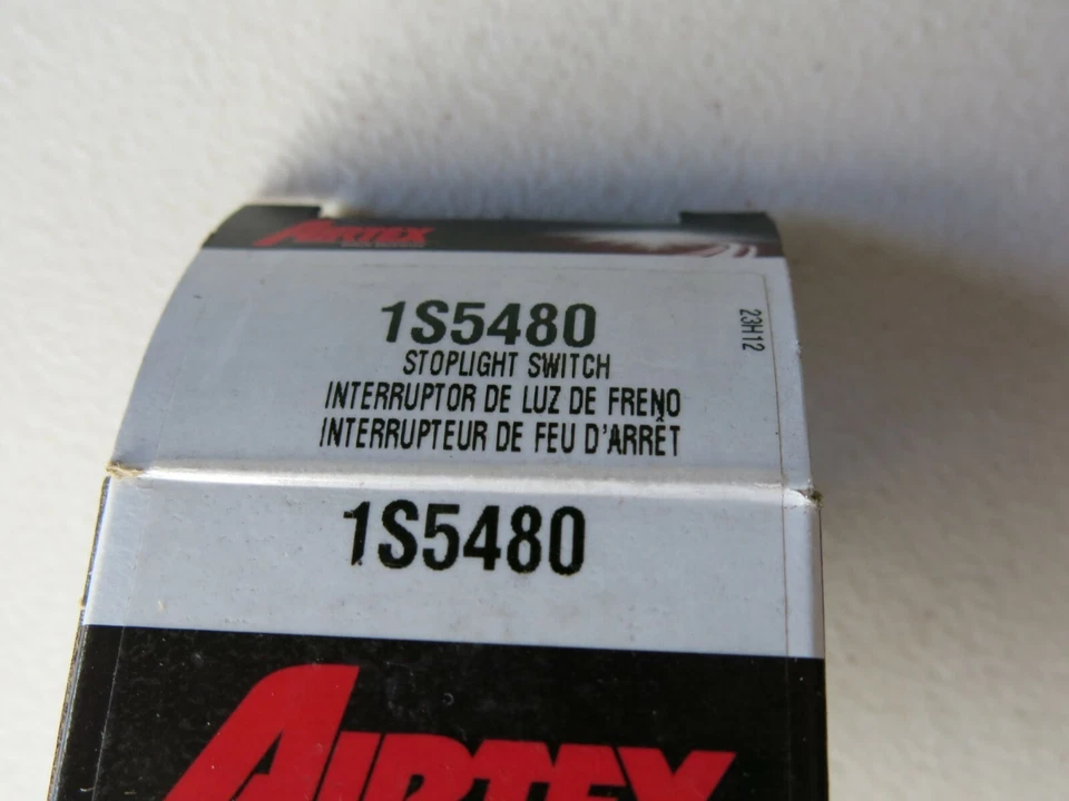 Interruptor de luz de freno Airtex 1S5480 para Honda Accord 79-82 Prelude 76-79 Foto 2 de 2