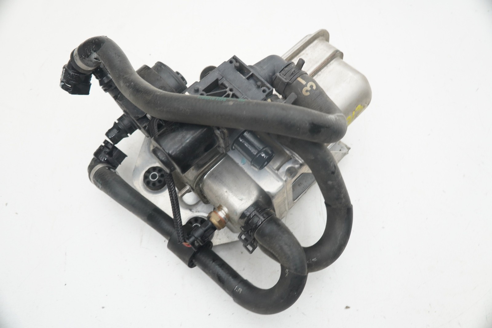 Electric Auxiliary Flow Heater Pump 64219363106 OEM BMW i8 2014-20