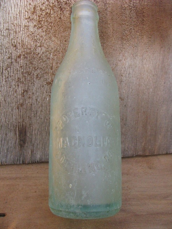 Embossed Antique Soda Bottle - MAGNOLIA Bottling  Co. - El Paso, Texas - Scarce!
