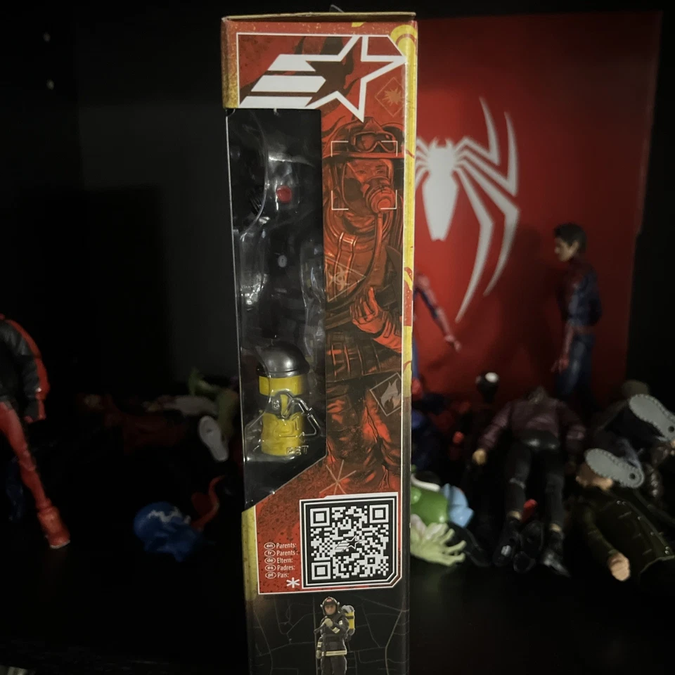 Figura Hasbro GI Joe Classified Legacy Collection Bombero Búsqueda y Rescate 6" Foto 2 de 4