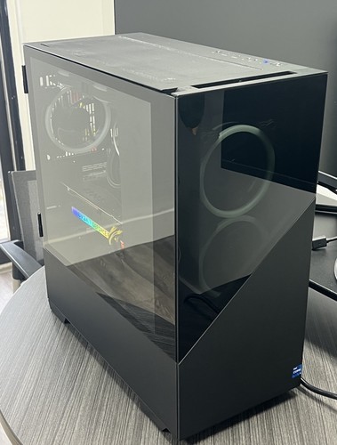CyberPowerPC GamerSupreme - Intel Core i7-12700KF, 16GB RAM, RTX 3070, 1TB SSD - Picture 2 of 18