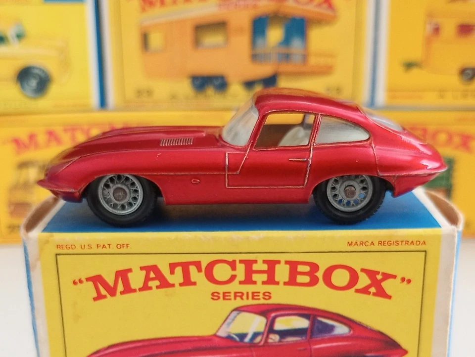 🔥1961 Lesney Matchbox #32 JAGUAR E TYPE COUPE ~ Vermelho Metálico ~ Estado perfeito!!!🔥 - Imagem 2 de 4
