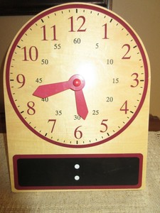 Pottery Barn Kids Learn To Tell Time Wooden Clock Excellent
