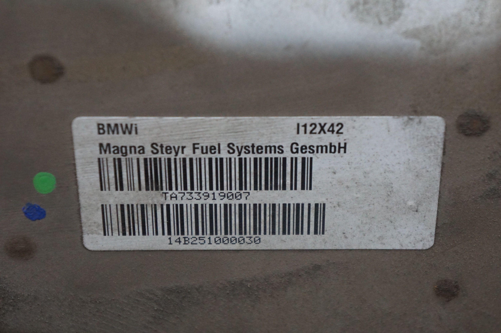 11.1 US Gallon Gasoline Fuel Tank Stainless Steel 16117393746 OEM BMW i8 2014-19