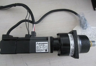 1PS   HC-MFS13BG1 Servo Motor Used   &ex